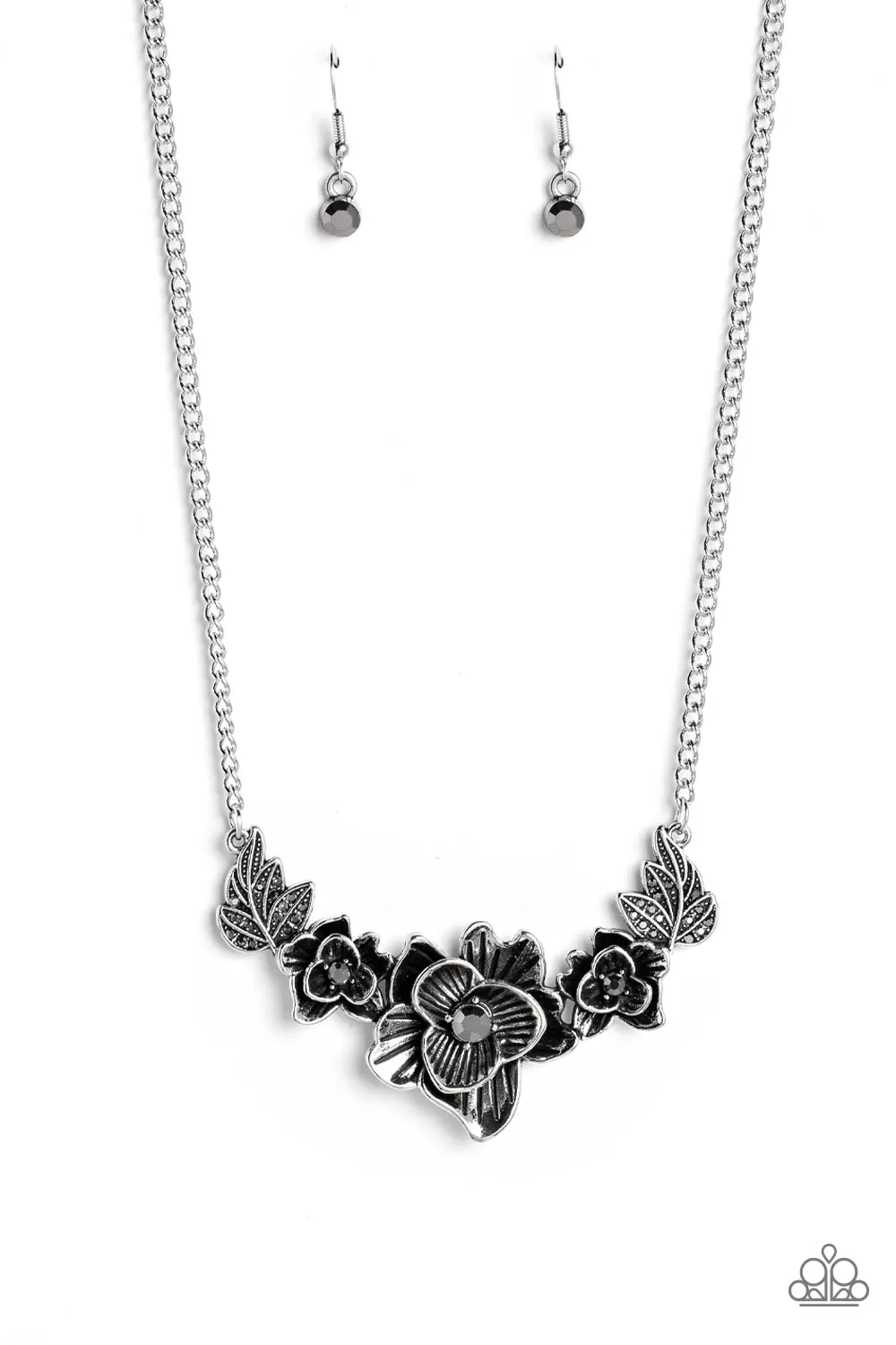 Paparazzi Accessories - Botanical Breeze - Silver Necklace